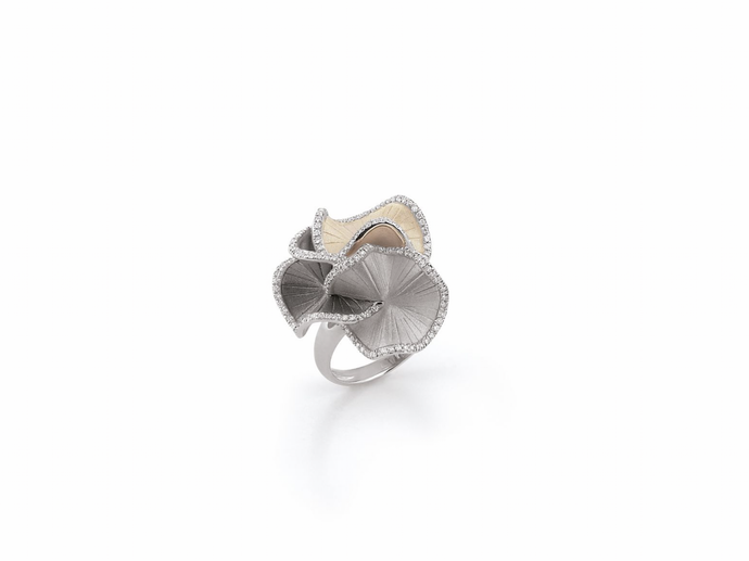18K Tri-Colored Gold Pave Diamond Ring