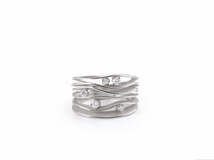 18K White Gold Diamond Ring